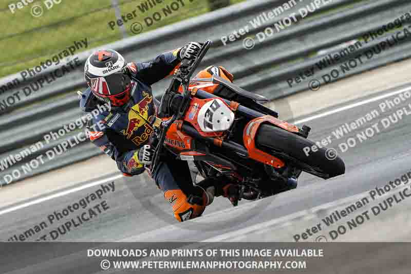 cadwell no limits trackday;cadwell park;cadwell park photographs;cadwell trackday photographs;enduro digital images;event digital images;eventdigitalimages;navarra;no limits trackdays;peter wileman photography;racing digital images;trackday digital images;trackday photos